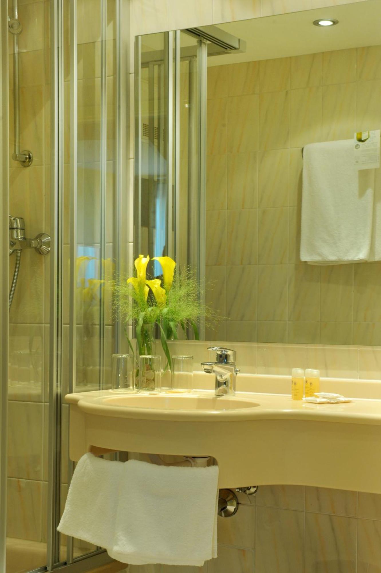 Stadt Muenchen 4* Dusseldorf